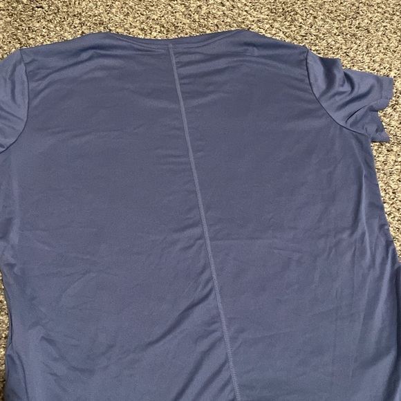 Nike Women’s Dri-Fit Short Sleeve - Picture 3 of 6